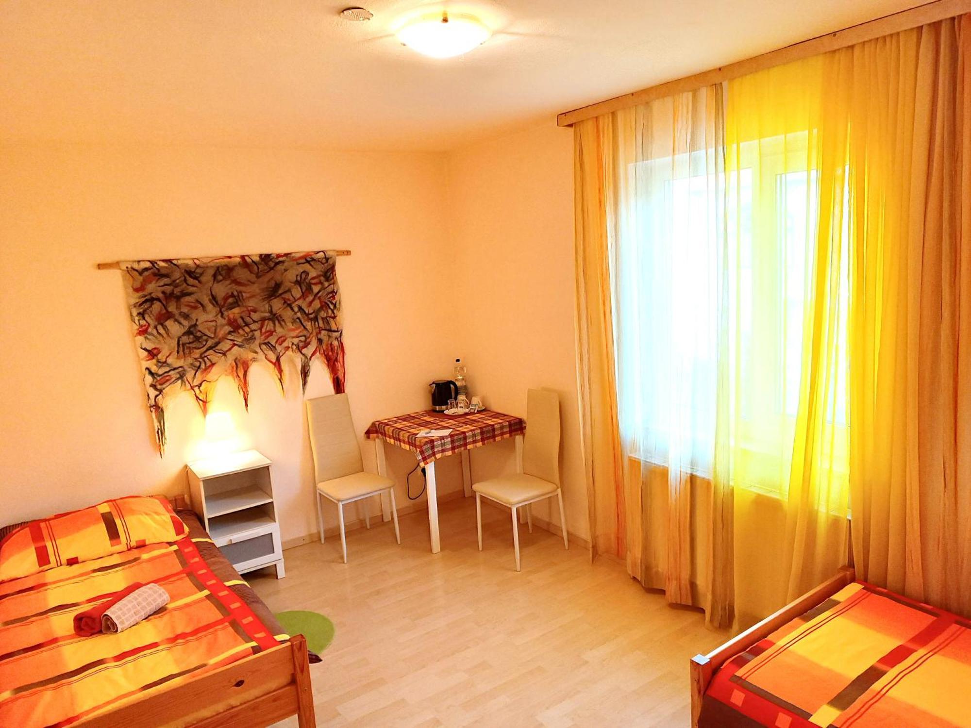 Hotel Zemlinski Payerbach Habitación foto
